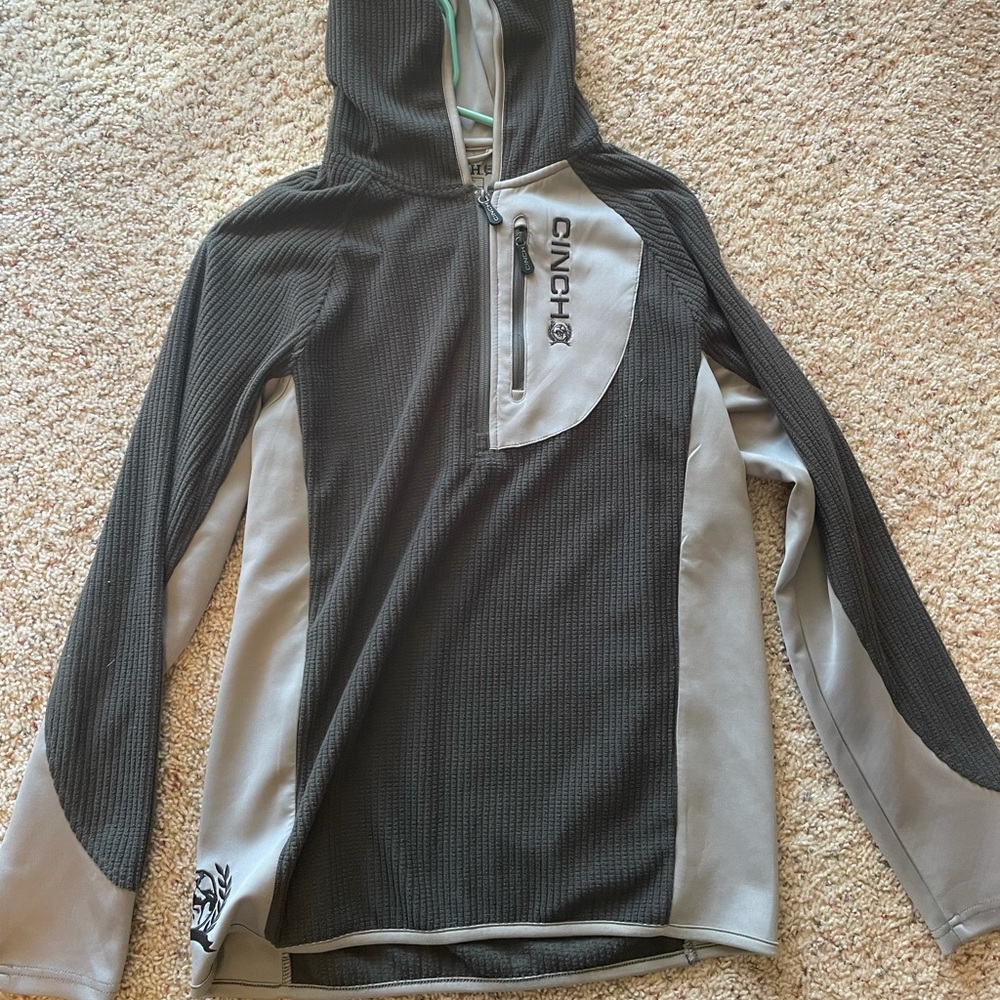 Cinch pullover